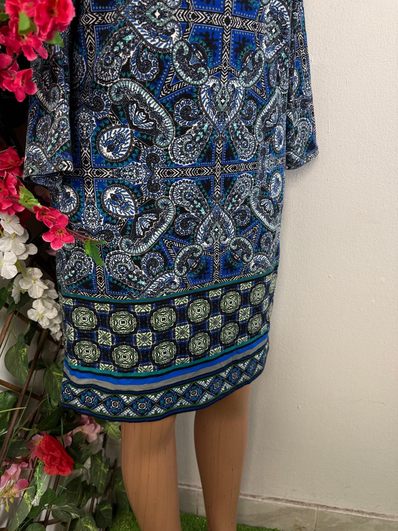 Robe droite imprimée manche longue  - Perluna Store - kinshasa