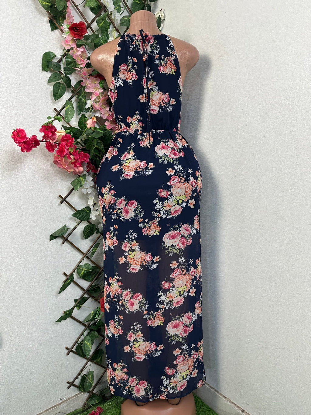 Robe droite longue à fine bretelle - Perluna Store - kinshasa