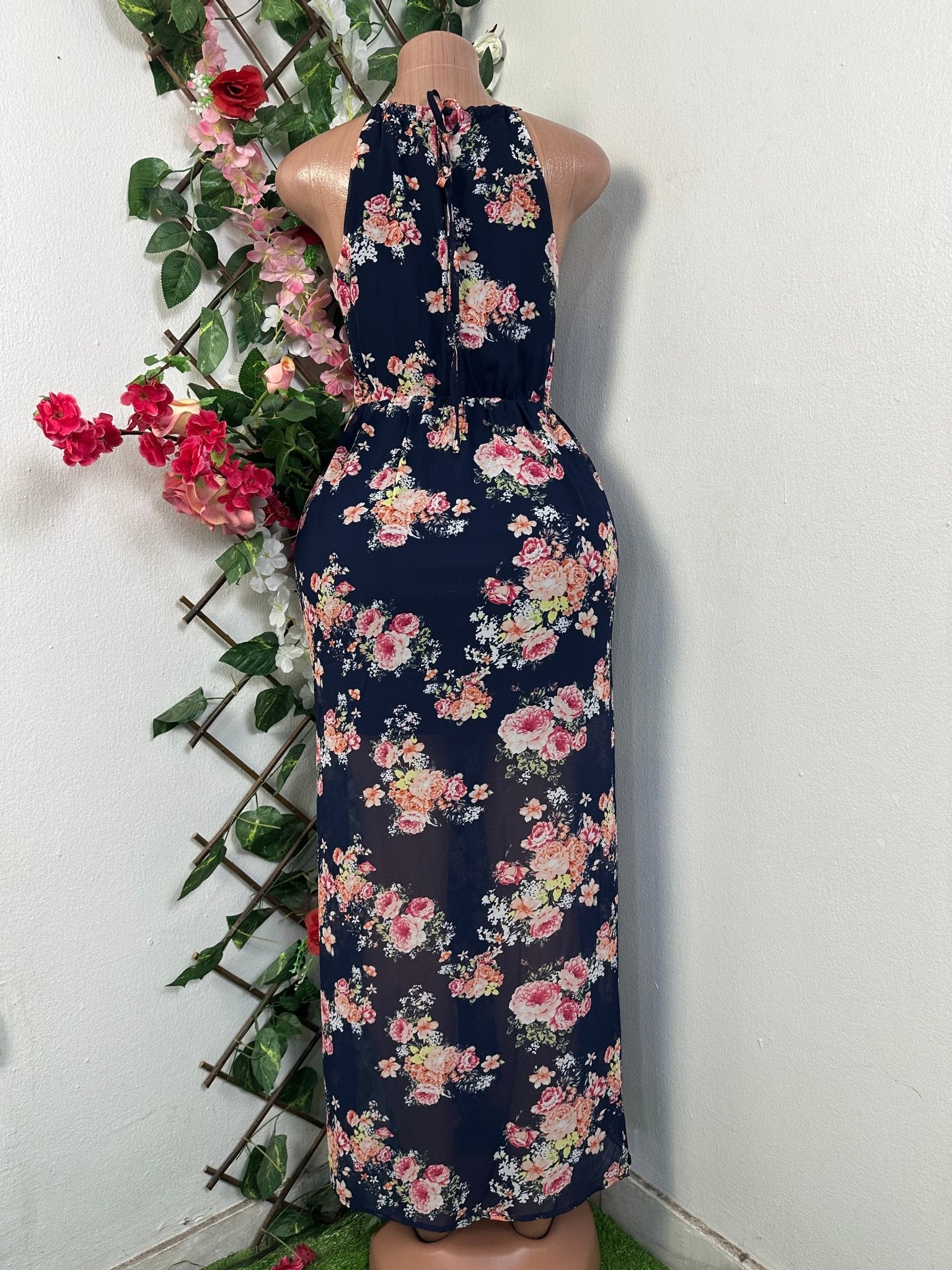 Robe droite longue à fine bretelle - Perluna Store - kinshasa