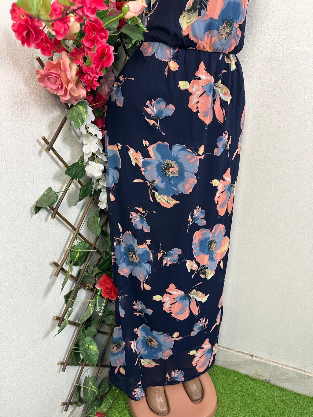 Robe droite longue sans manches - Perluna Store - kinshasa