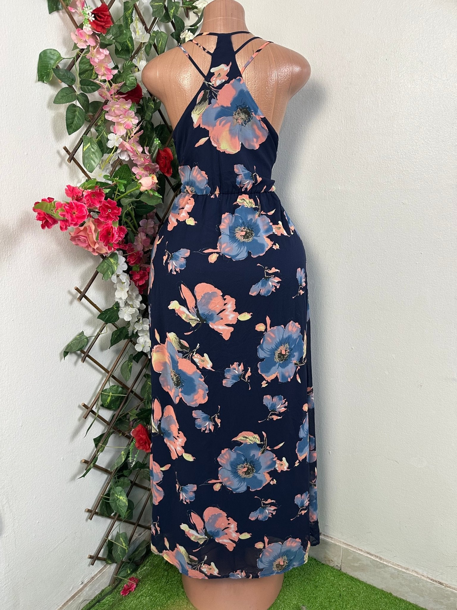 Robe droite longue sans manches - Perluna Store - kinshasa