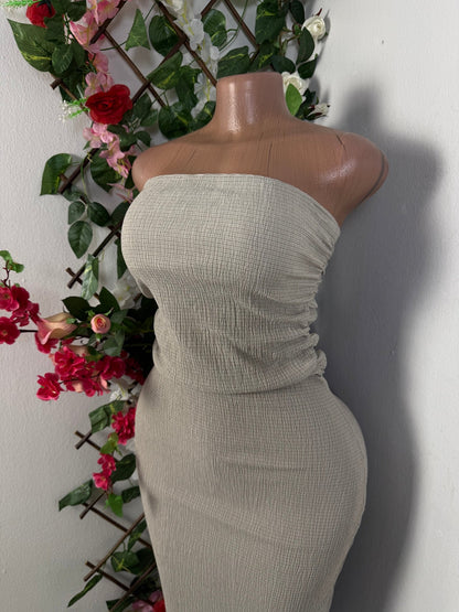 Robe droite manche courte - Perluna Store - kinshasa