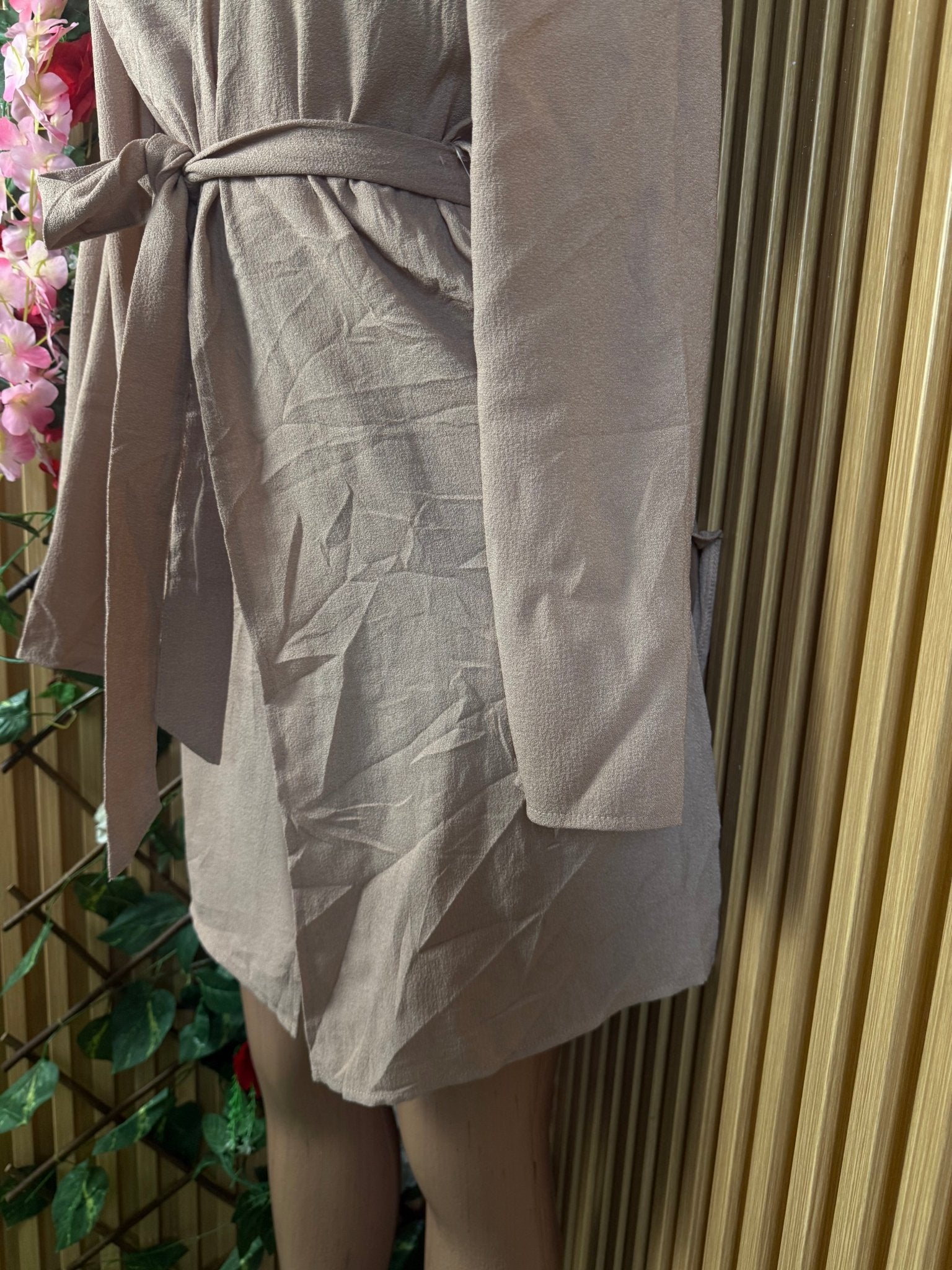 Robe droite manches ceintrée - Perluna Store