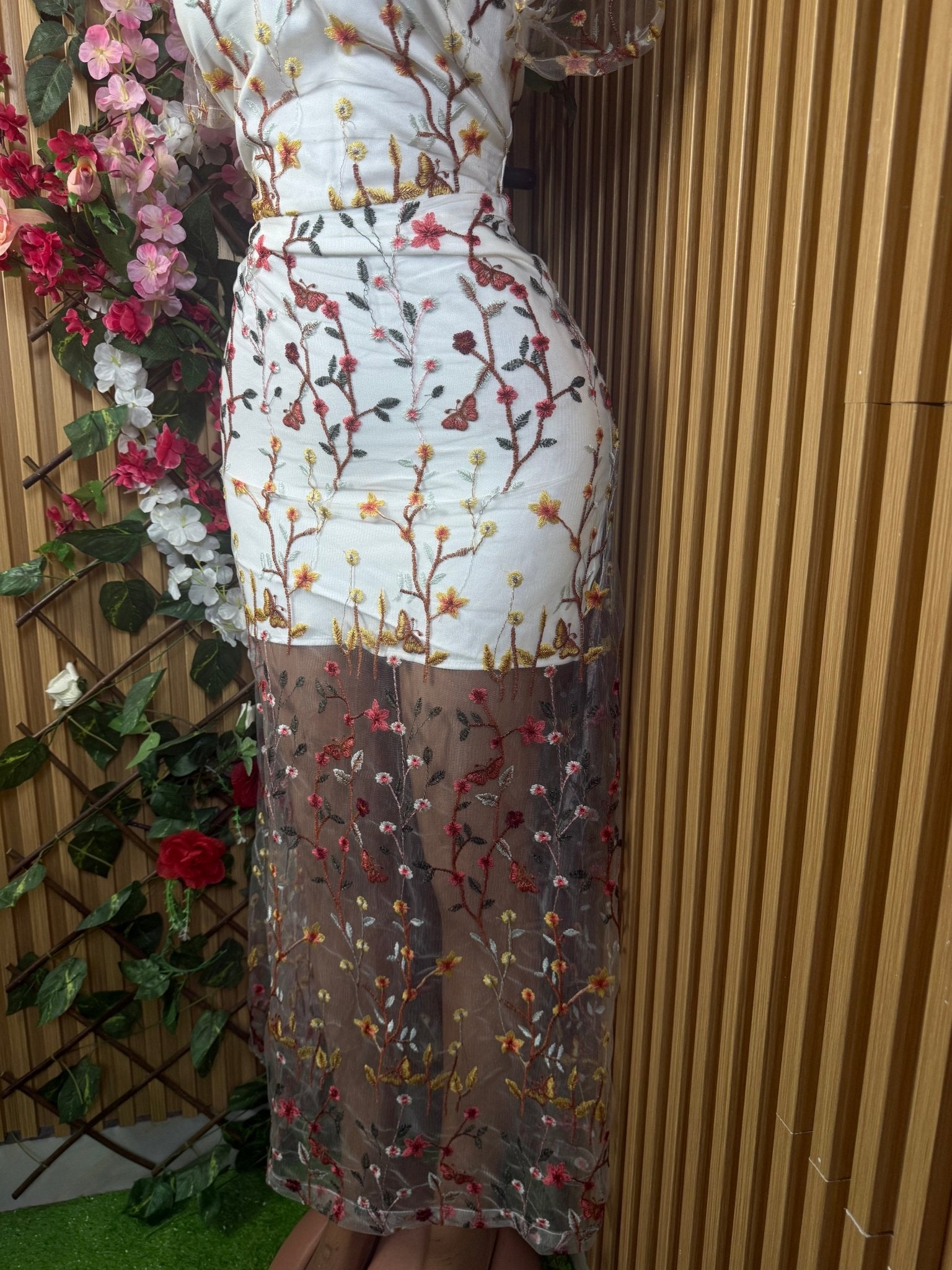 Robe droite manches courtes transparente décolletée - Perluna Store