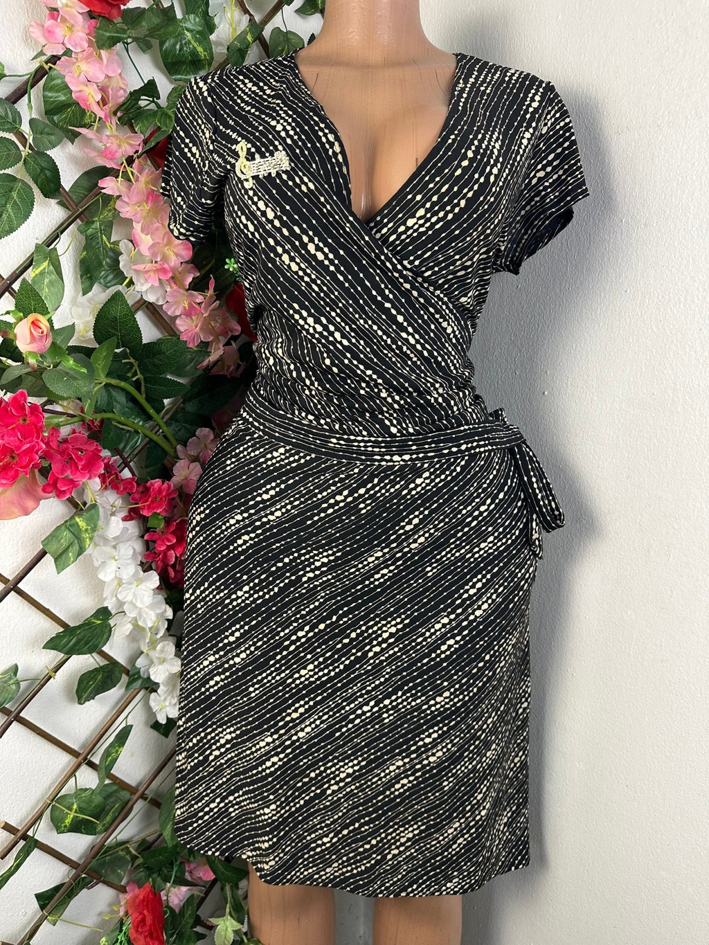 Robe droite manches courtes - Perluna Store - kinshasa