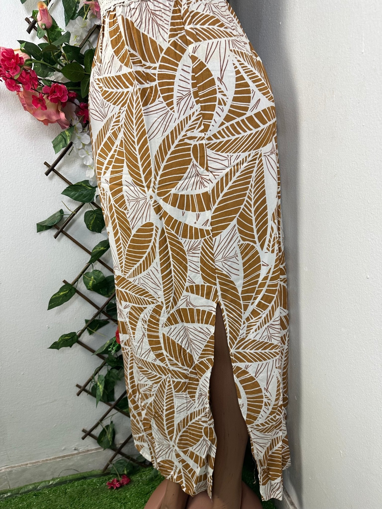 Robe droite Mi - longue à pente - Perluna Store - kinshasa