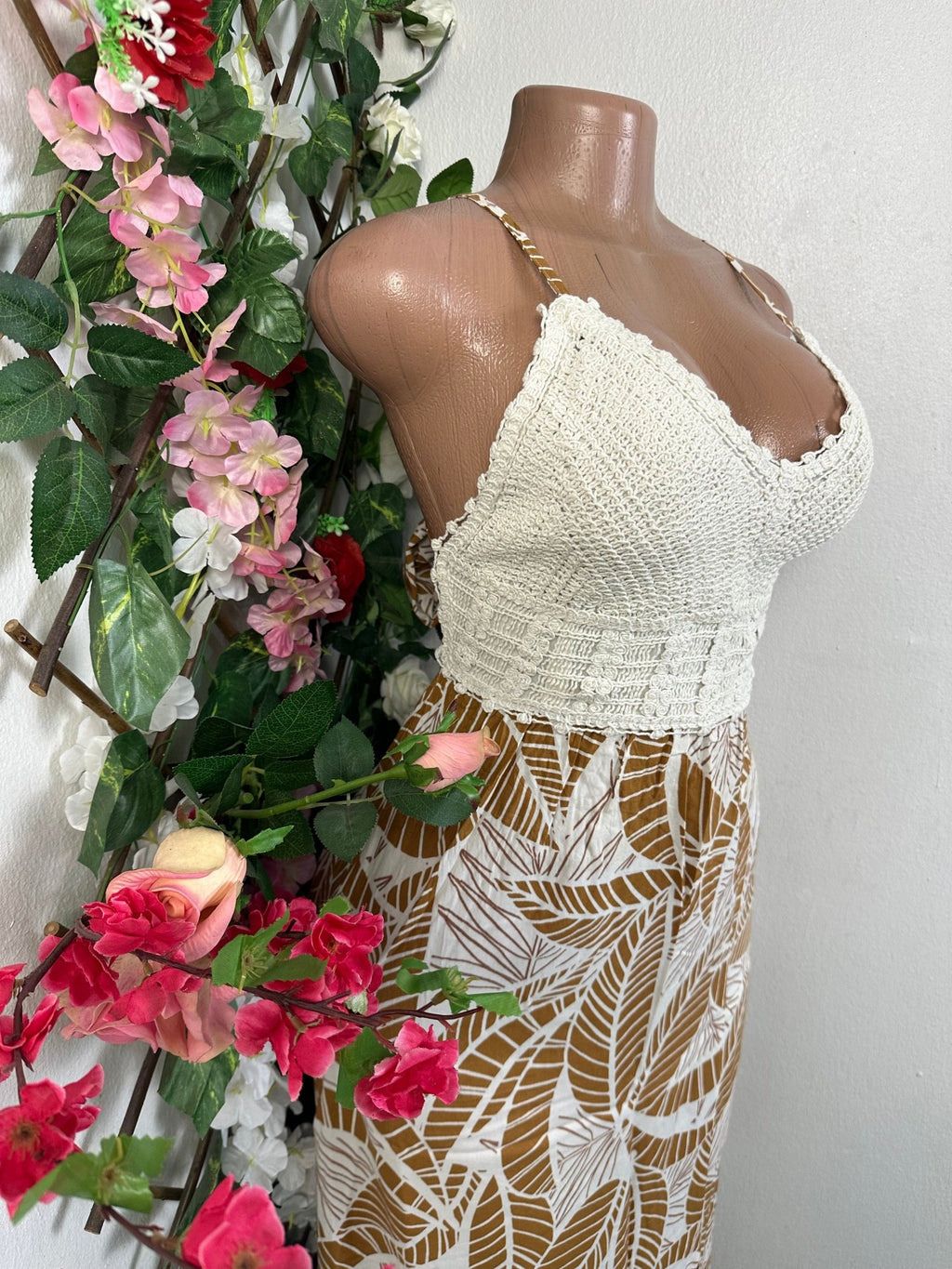 Robe droite Mi - longue à pente - Perluna Store - kinshasa