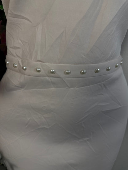 Robe droite mi longue à perle blanc  - Perluna Store - kinshasa