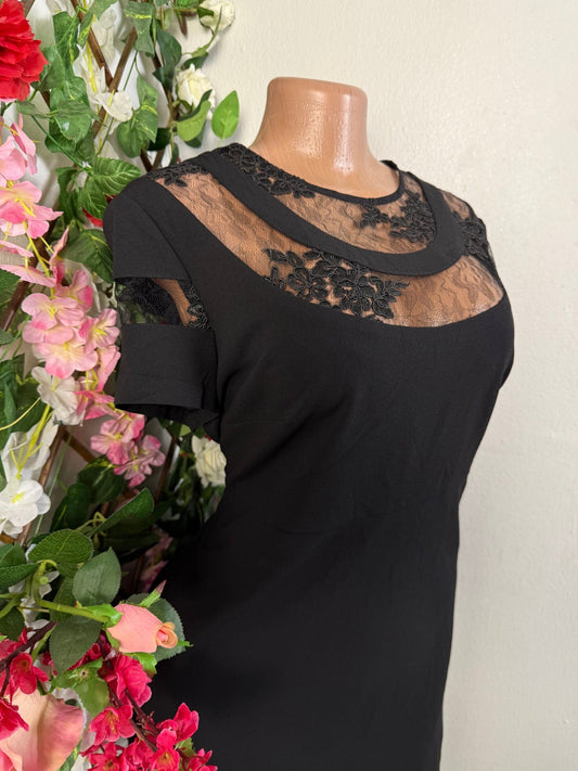 Robe droite mi longue manche courte voilée - Perluna Store - kinshasa