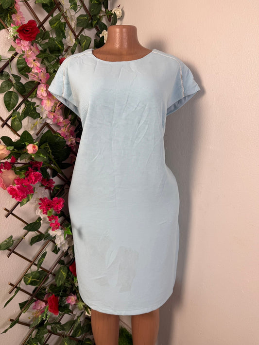 Robe droite mi longue - Perluna Store - kinshasa