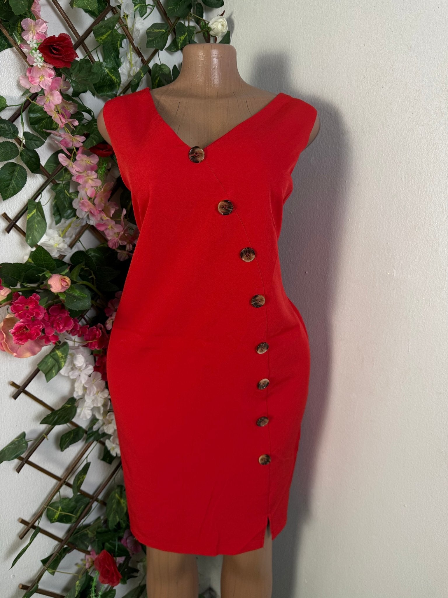 Robe droite sans manches avec boutons - Perluna Store