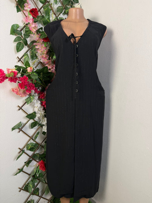 Robe droite sans manches col V - Perluna Store