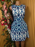 Robe droite sans manches décolletée - Perluna Store