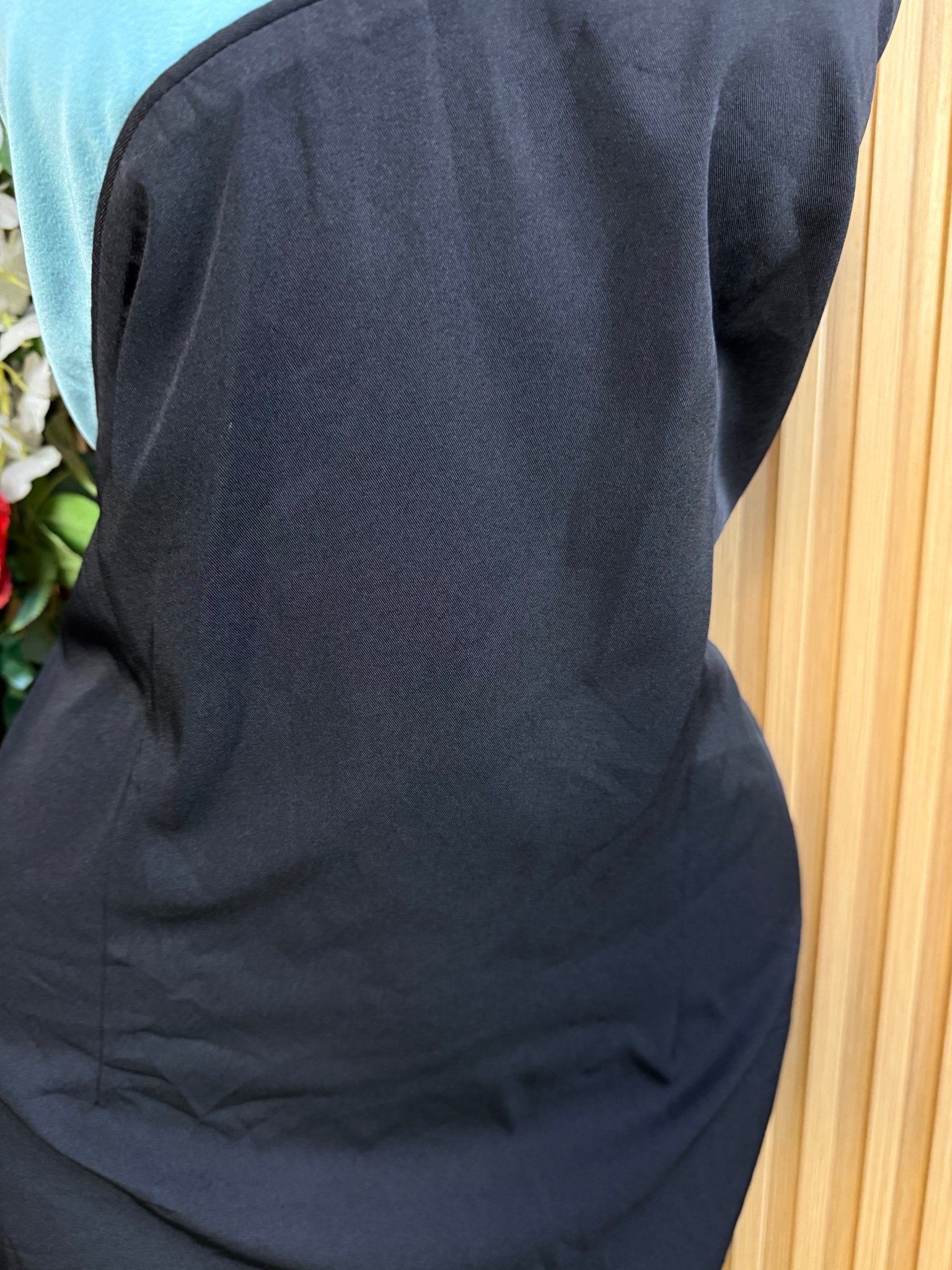 Robe droite sans manches décolletée - Perluna Store