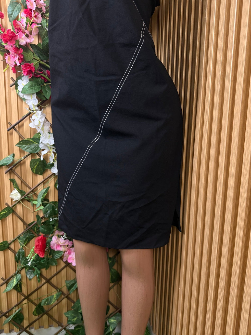 Robe droite sans manches drapée - Perluna Store