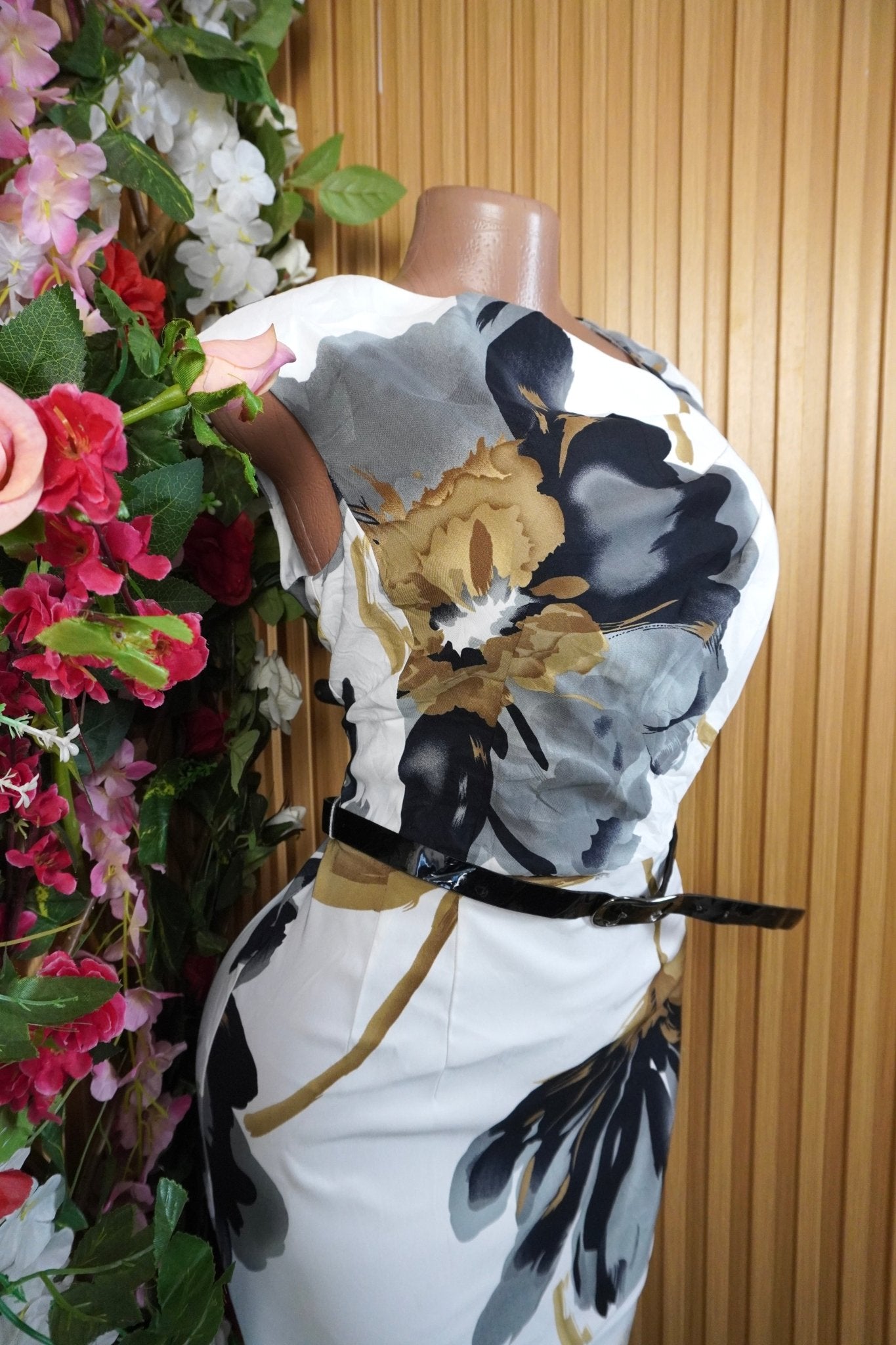 Robe droite sans manches imprimée fleurie décolletée-M - Perluna Store