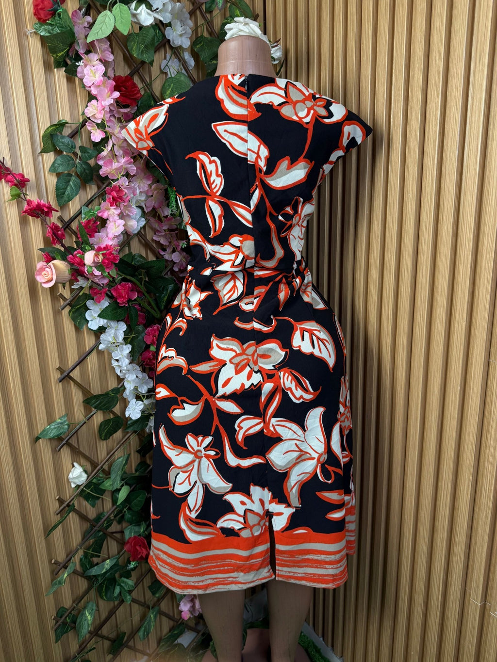 Robe droite sans manches imprimée fleurie - Perluna Store