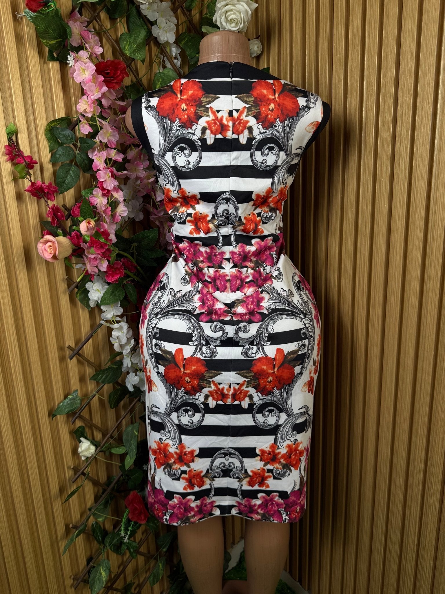 Robe droite sans manches imprimée fleurie - Perluna Store