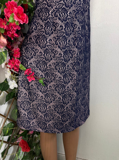 Robe droite sans manches  - Perluna Store - kinshasa