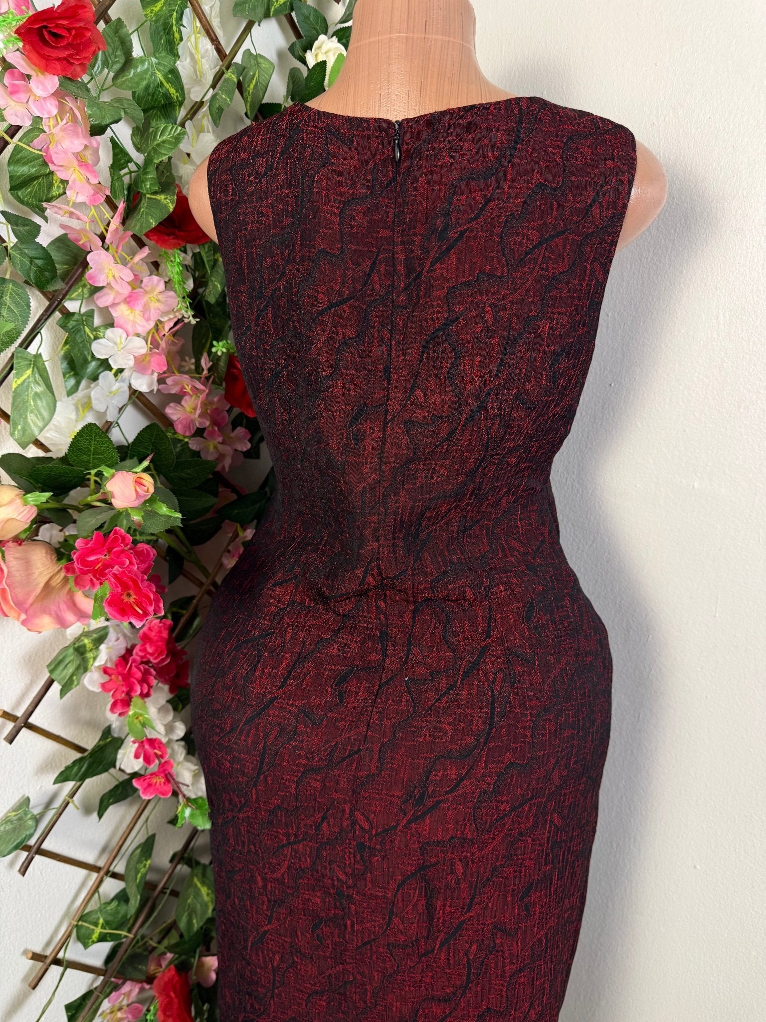 Robe droite sans manches - Perluna Store - kinshasa