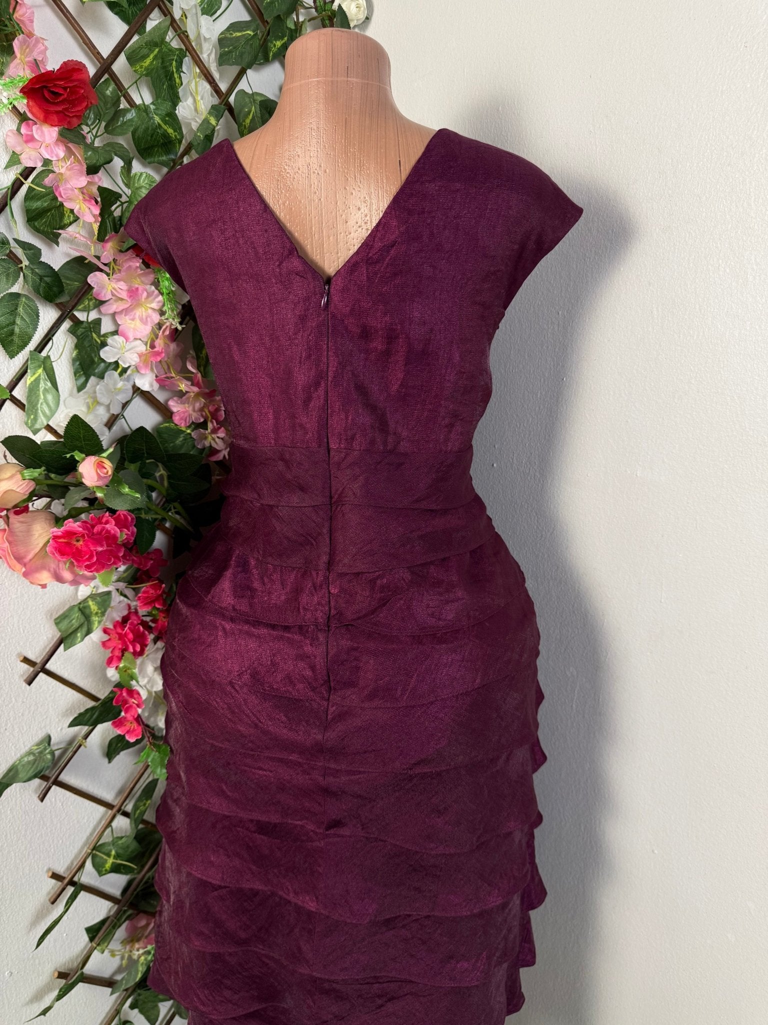 Robe élégante colle en V  - Perluna Store - kinshasa