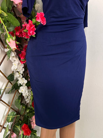 Robe élégante courte croisée ceinturé manche 3/4 - Perluna Store - kinshasa