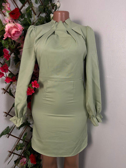Robe élégante courte manche longue bouffante colle remonté - Perluna Store - kinshasa