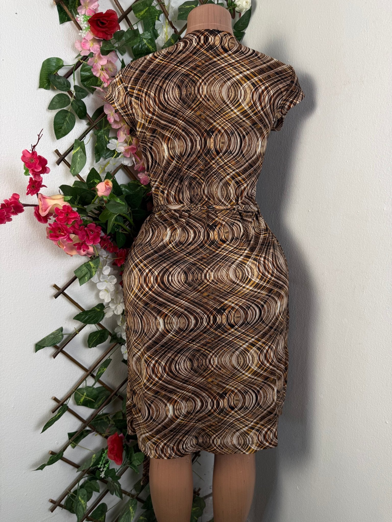 Robe élegante drapée sans manches - Perluna Store - kinshasa