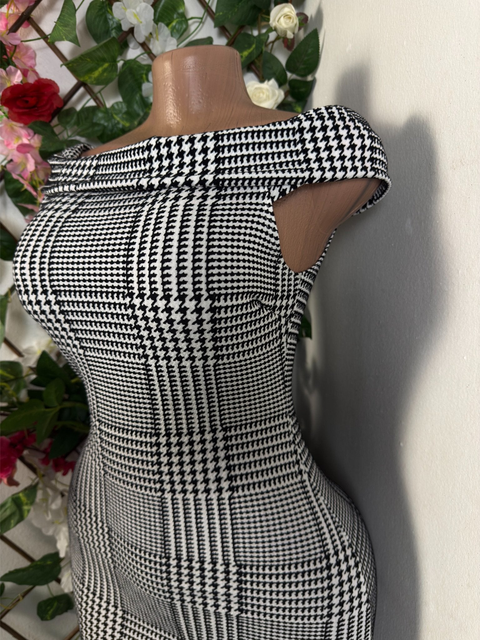 Robe élégante droite sans manches bustier - Perluna Store