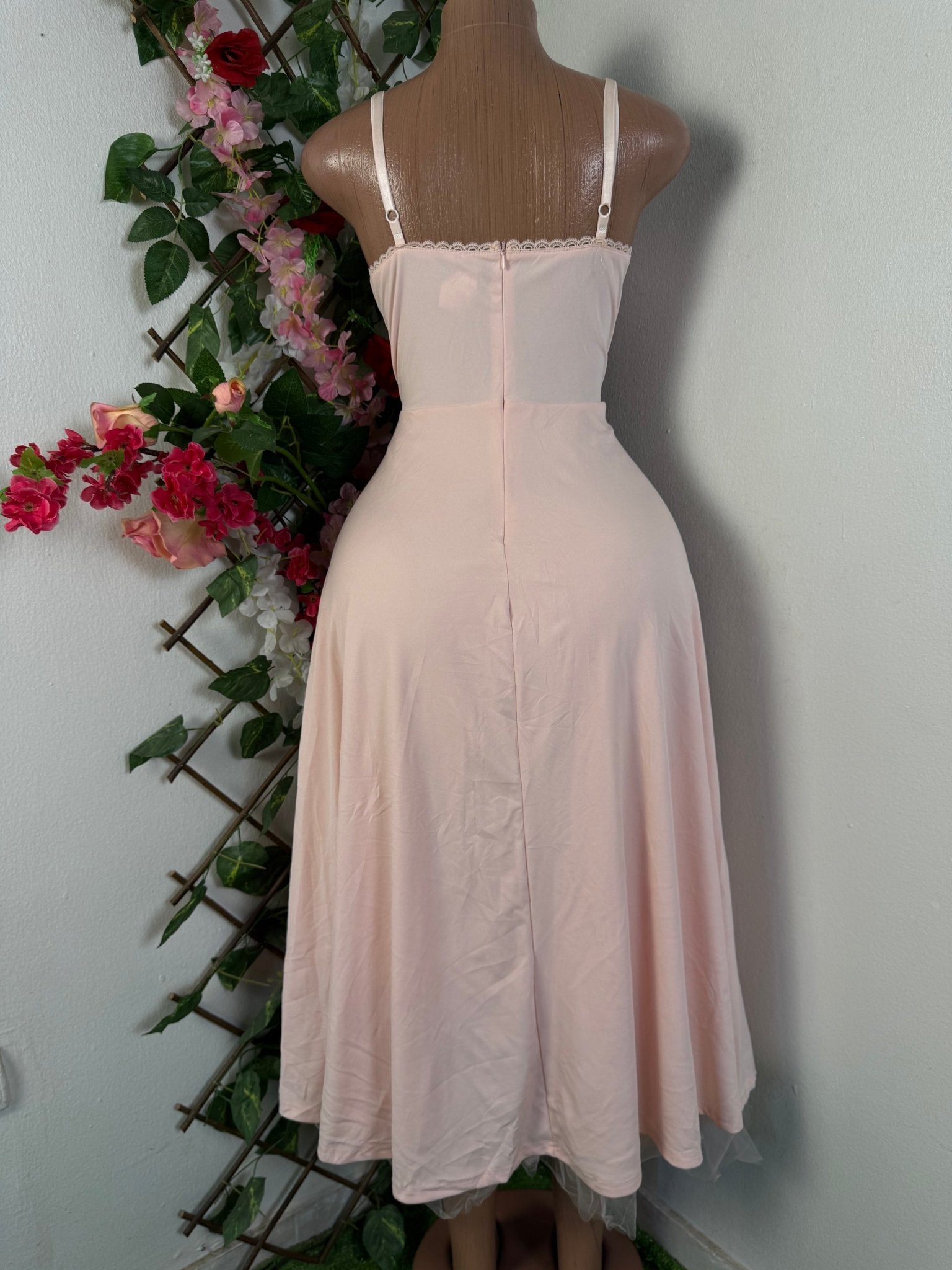 Robe élégante évasée longuesà fine bretelles - Perluna Store