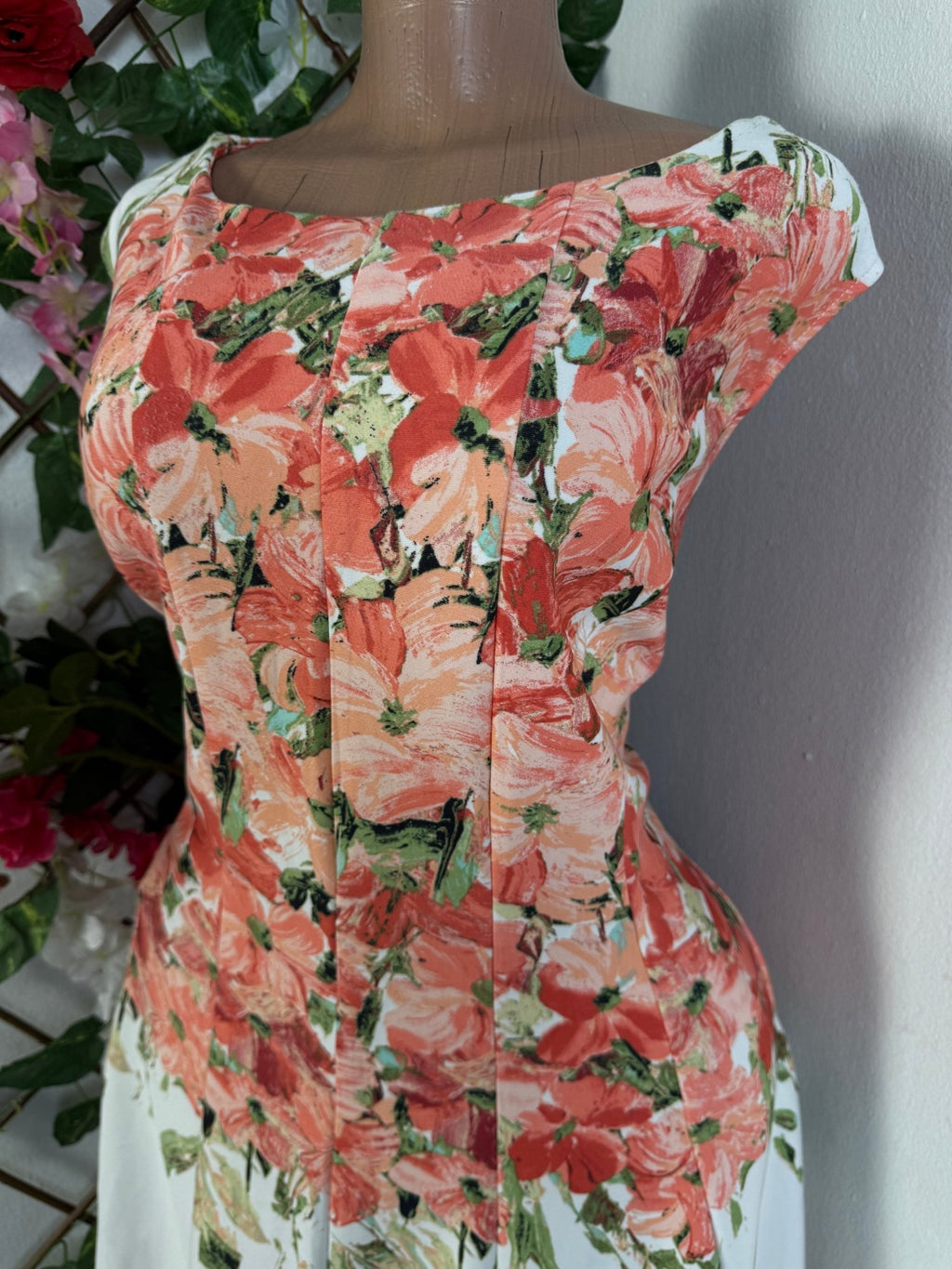 Robe élégante évasée sans manches - Perluna Store