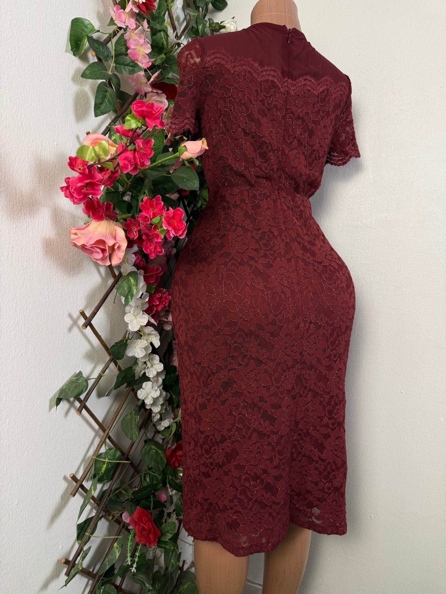 Robe élegante manches courtes taille - S 12 - Perluna Store - kinshasa