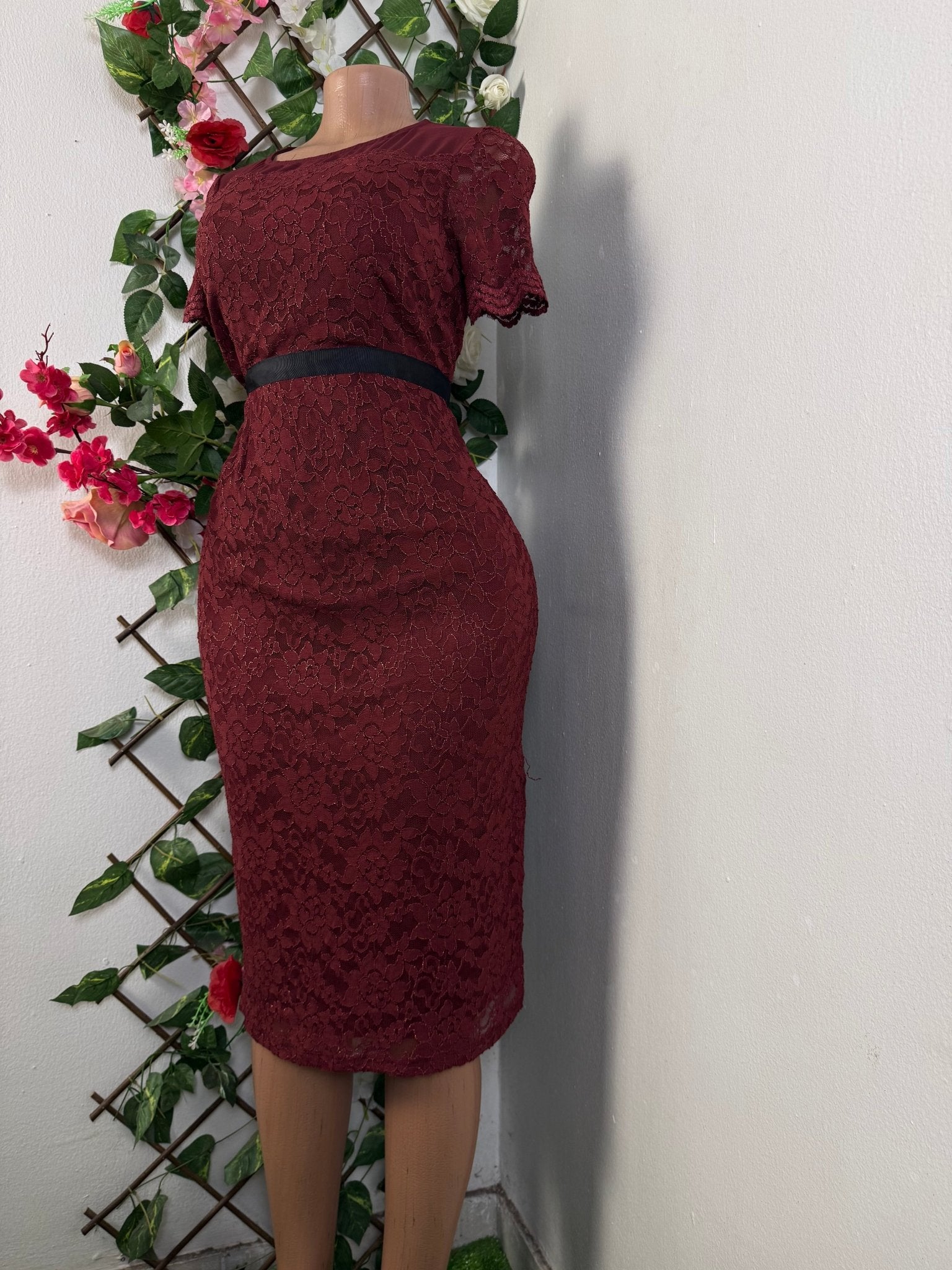 Robe élegante manches courtes taille - S 12 - Perluna Store - kinshasa