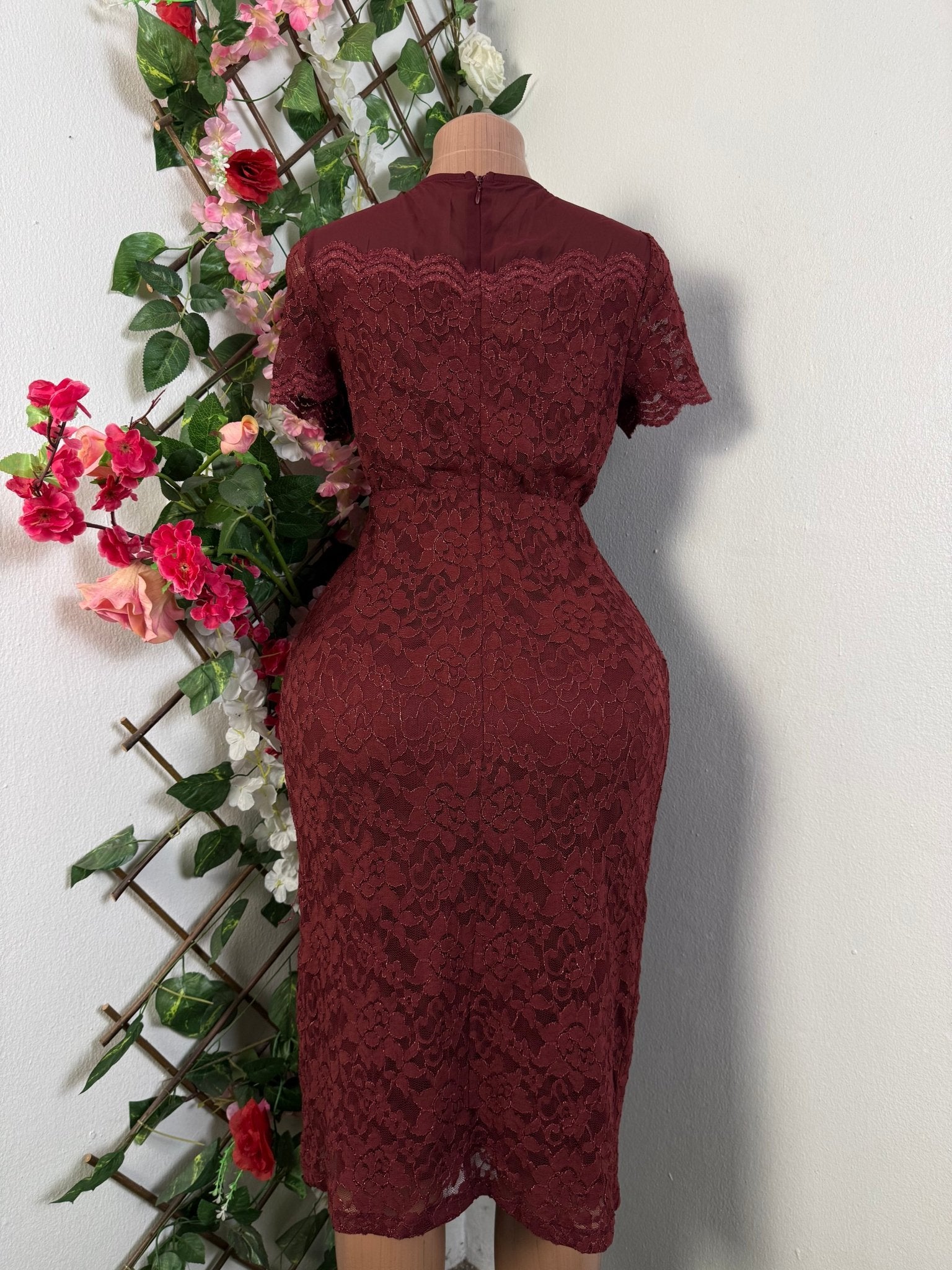 Robe élegante manches courtes taille - S 12 - Perluna Store - kinshasa