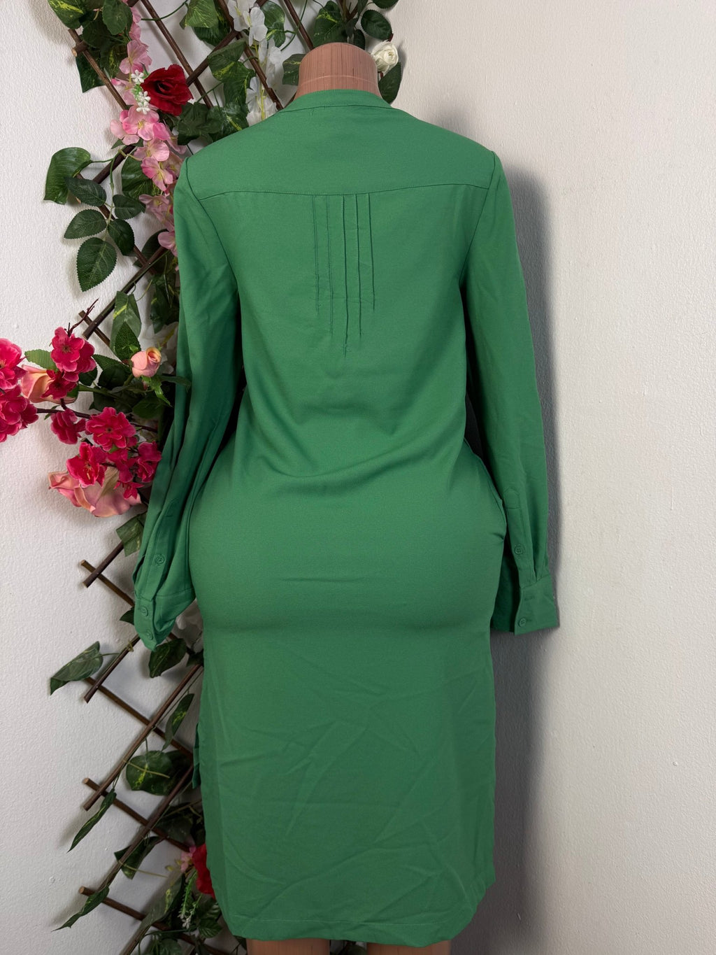Robe élégante manches longues à boutons - Perluna Store
