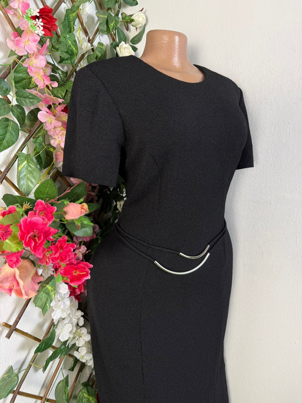 Robe élégante mi-longue droite manches courte - Perluna Store