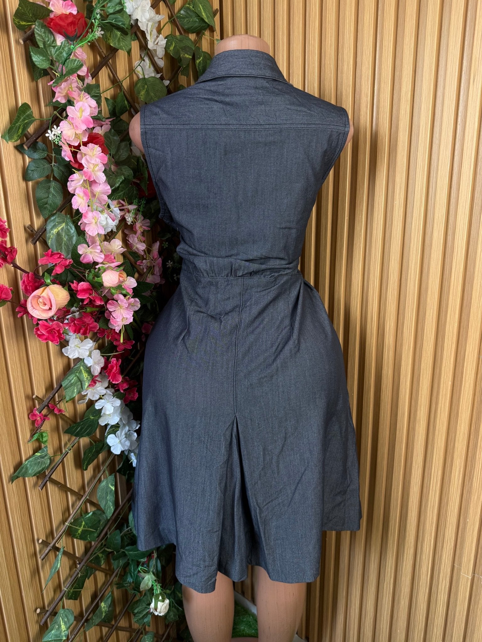 Robe élegante sans manches col chemise - Perluna Store