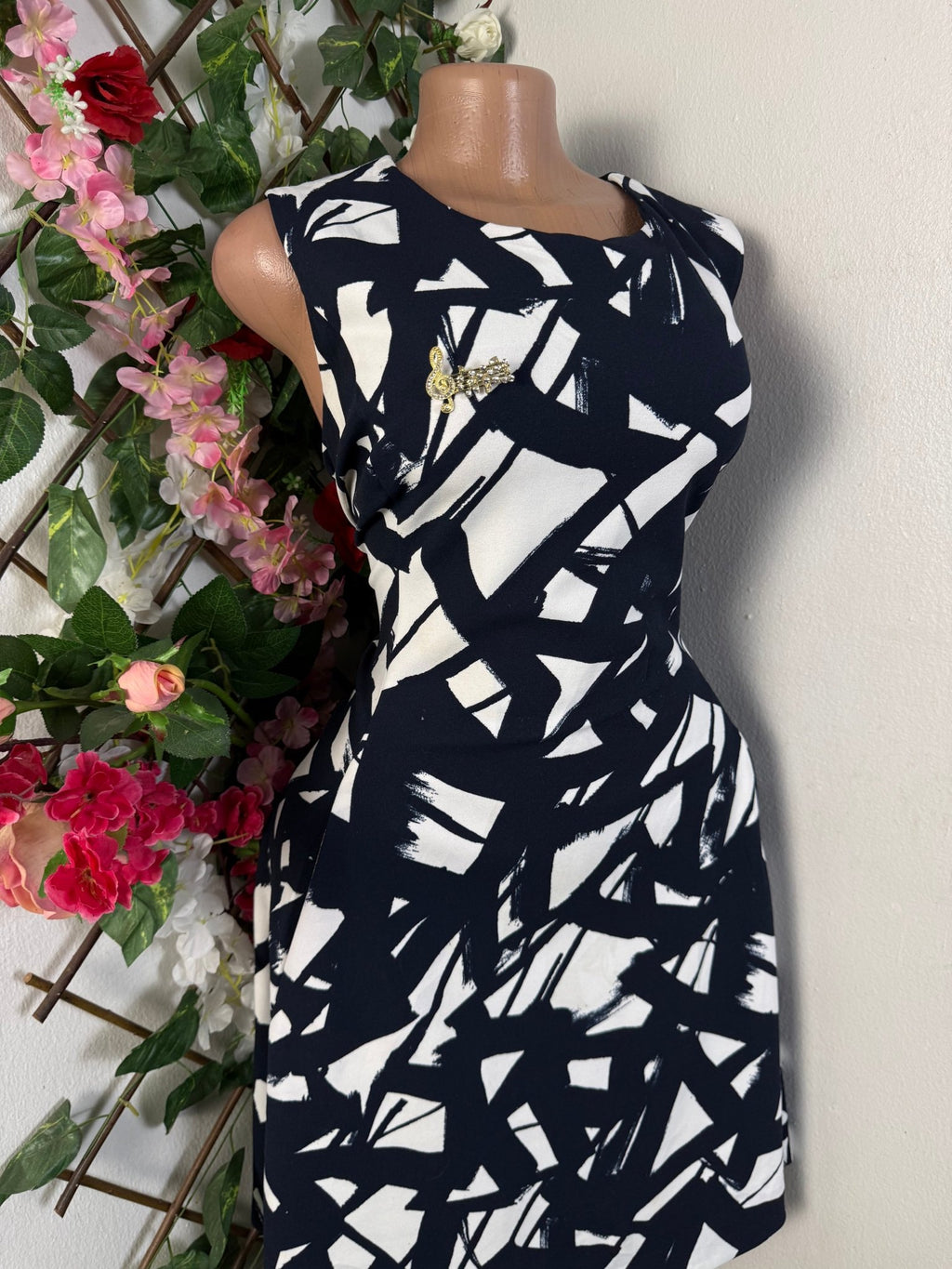 Robe élégante sans manches - Perluna Store