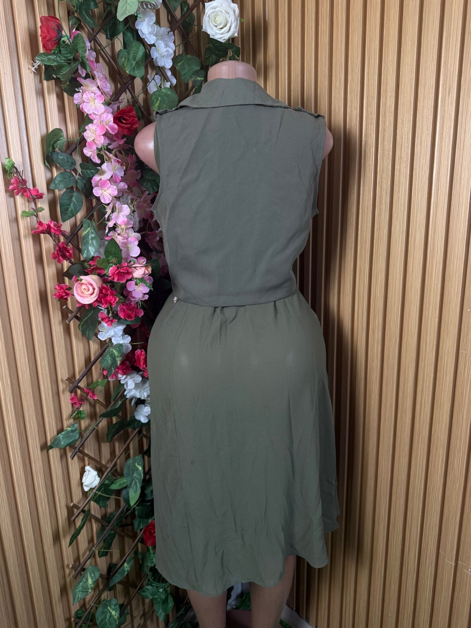 Robe élégante stylée sans manches ceintrée - Perluna Store