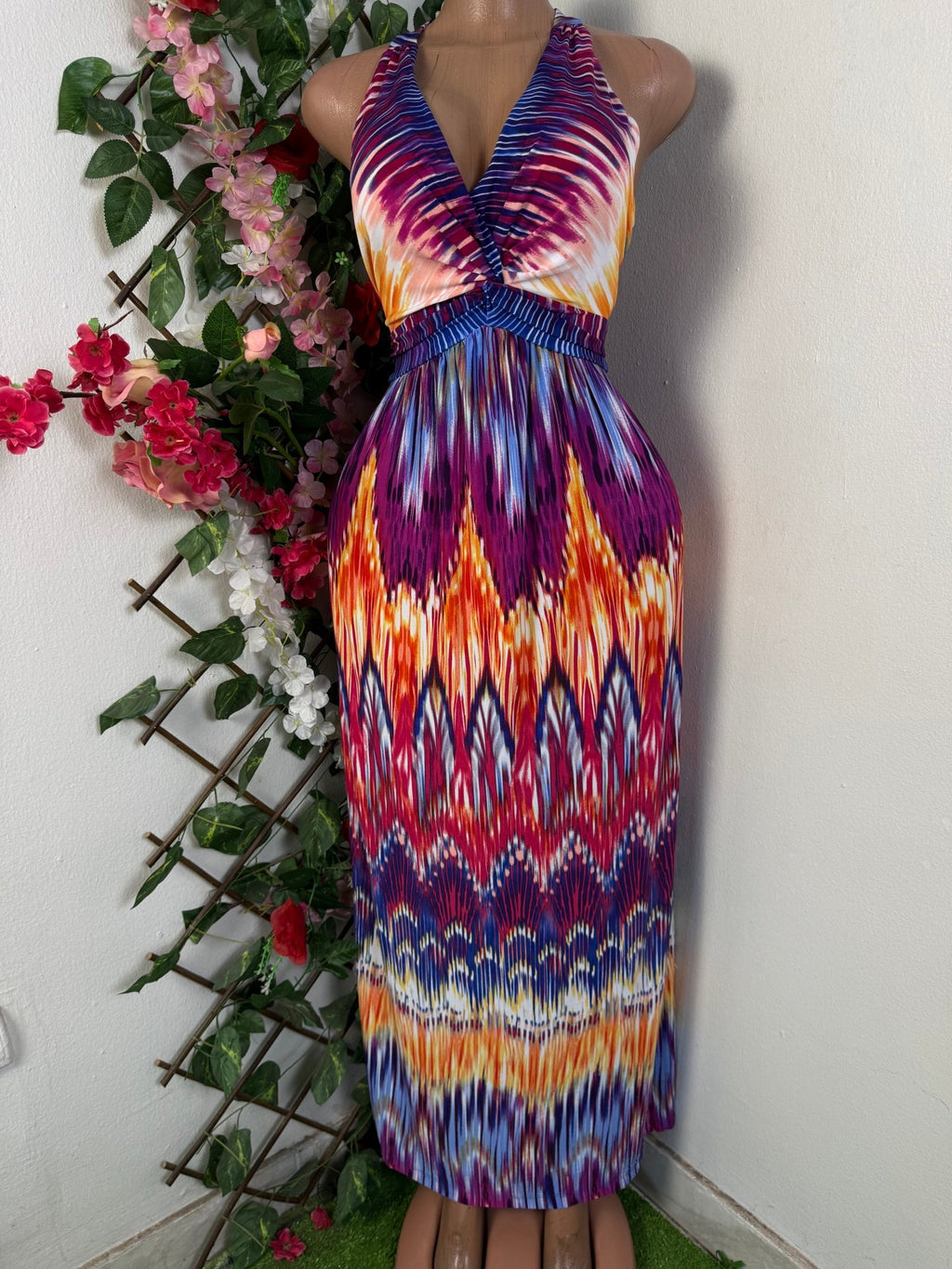 Robe éléngante longue sans manches colle V - Perluna Store - kinshasa