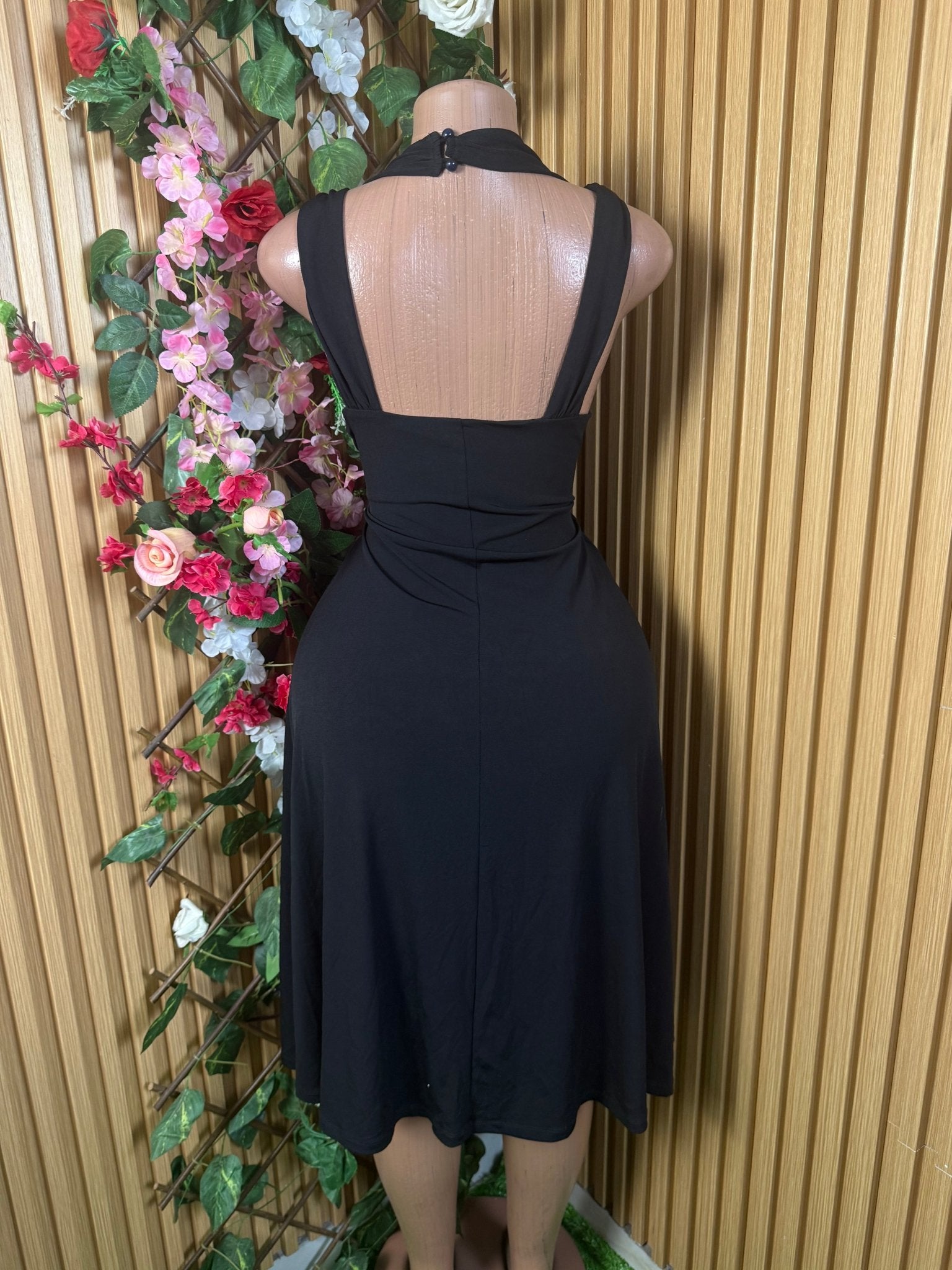 Robe évasé sans manches décolletée - Perluna Store