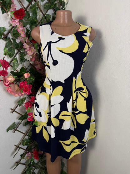 Robe évasé sans manches  - Perluna Store - kinshasa