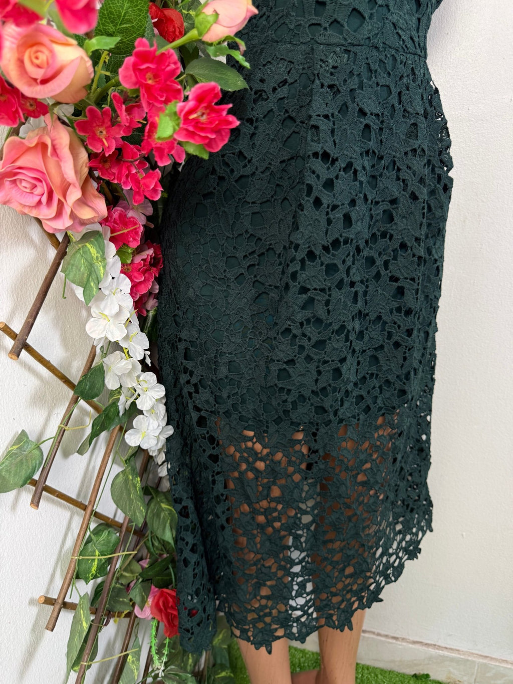 Robe évasée à fine bretelle décolletée - Perluna Store - kinshasa