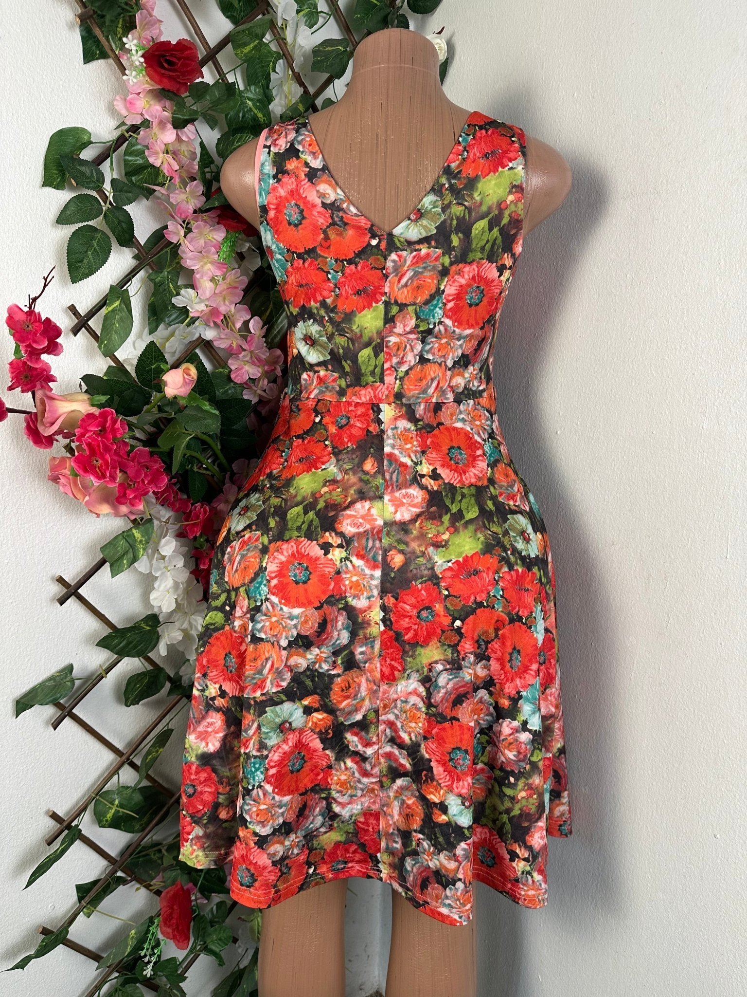 Robe évasée à fine bretelles imprimée fleurie - Perluna Store - kinshasa