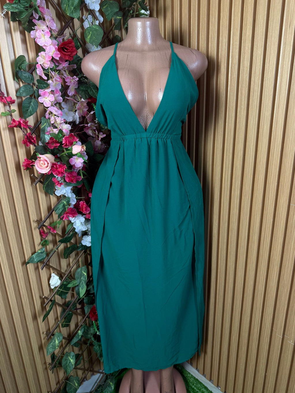 Robe évasée à fines bretelles décolletée - Perluna Store