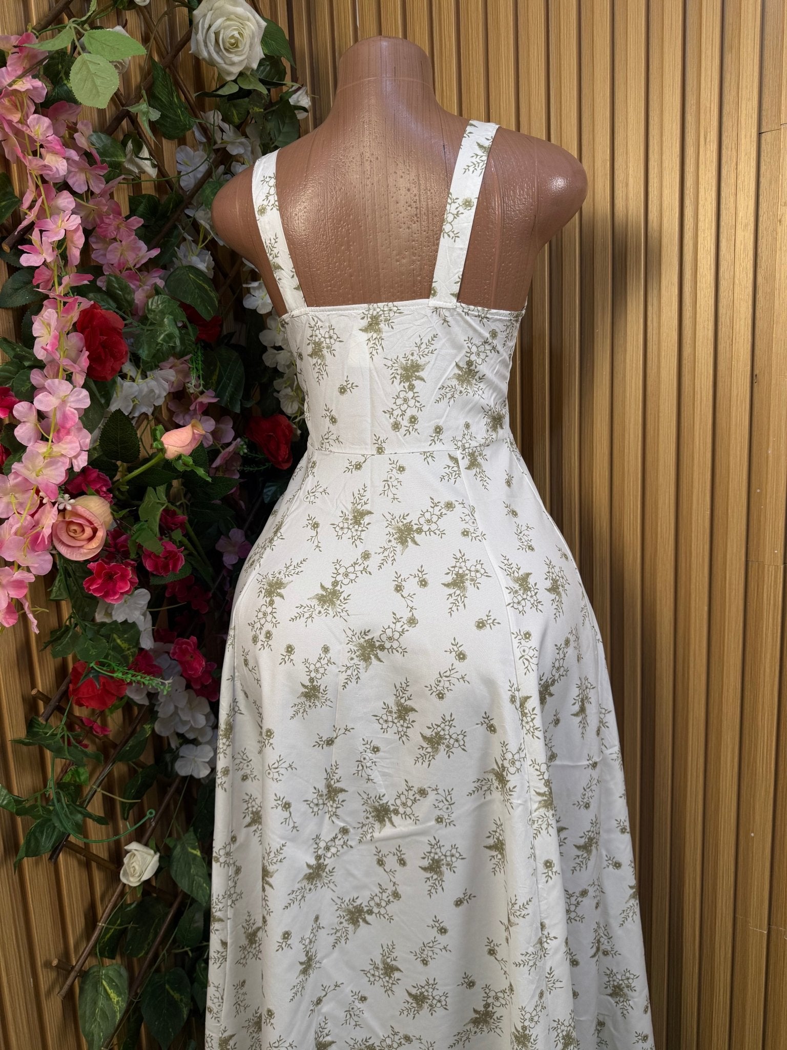 Robe évasée à longue fines bretelles imprimée fleurie - Perluna Store