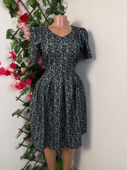 Robe evasee a manche courte - Perluna Store - kinshasa