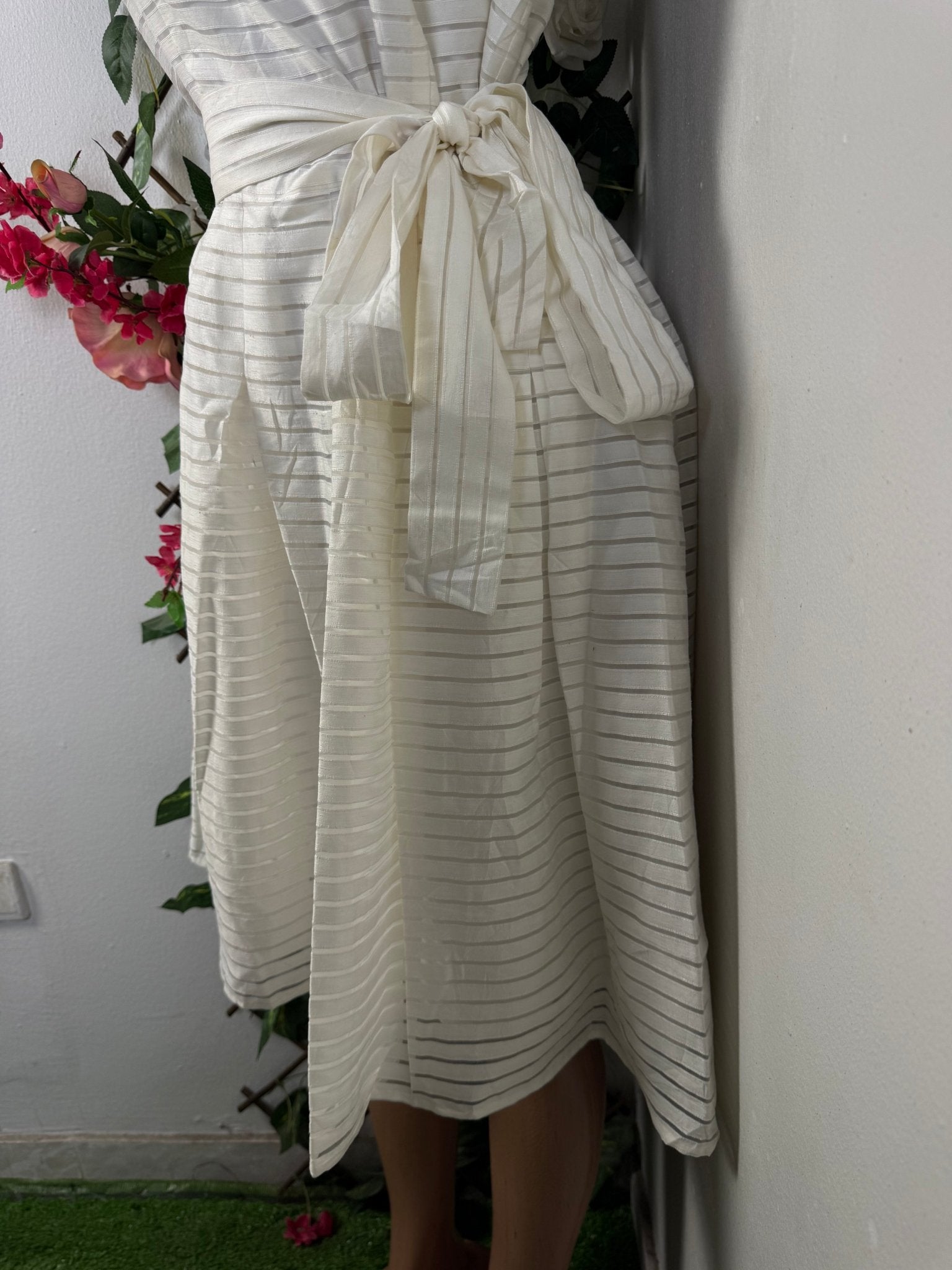Robe évasée à noeud sans manche- - Perluna Store