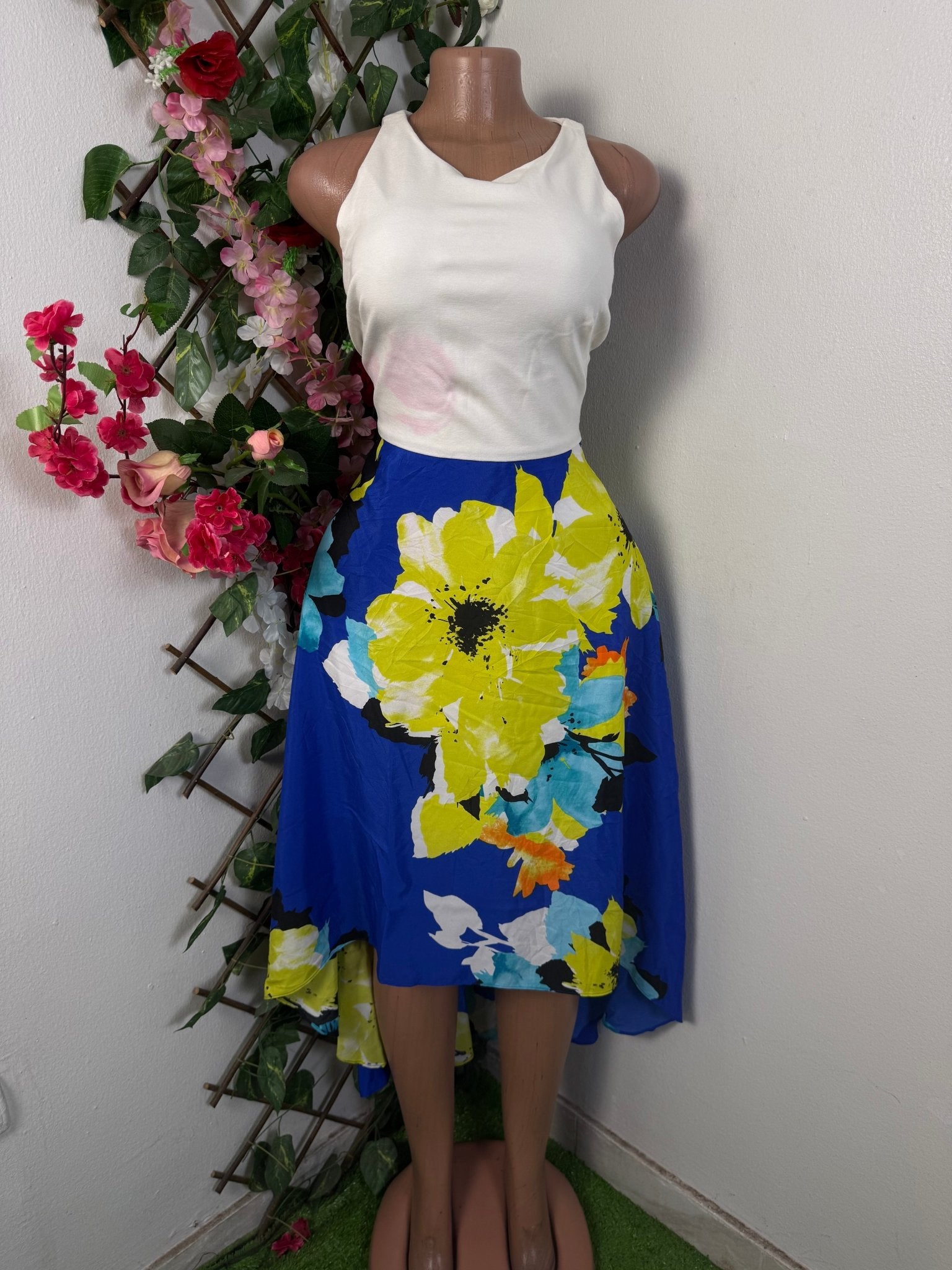 Robe évasée à pente asymétrique - Perluna Store - kinshasa