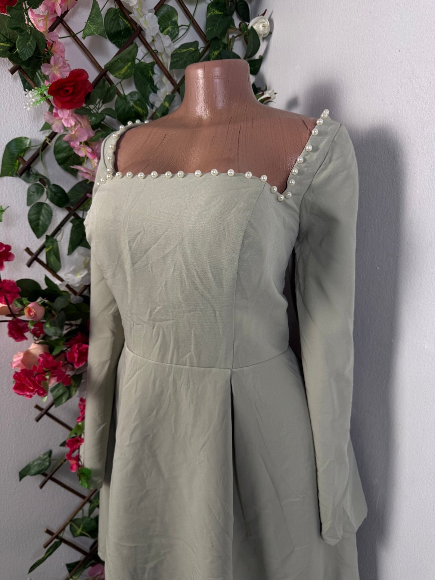 Robe évasée courte longue manche - Perluna Store - kinshasa